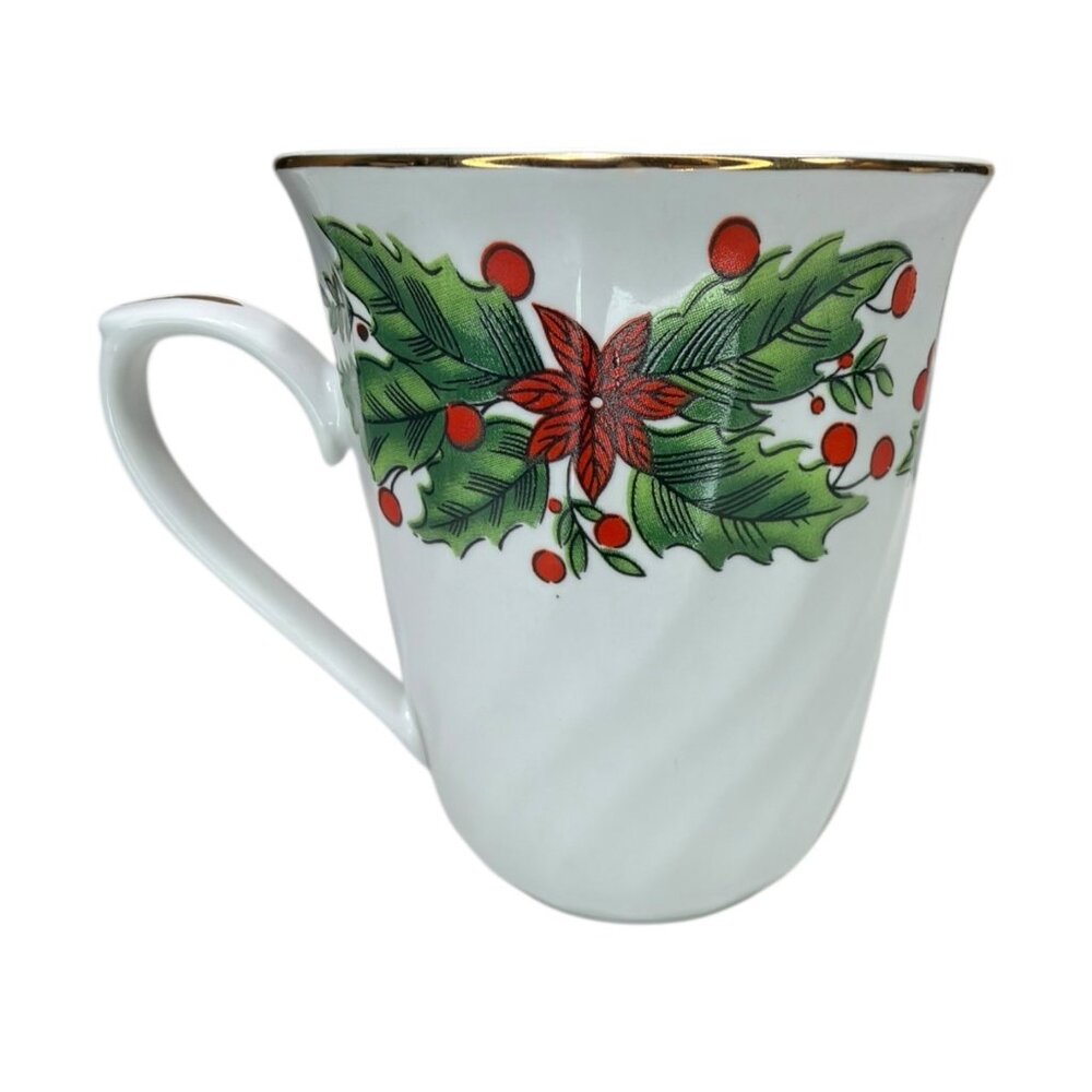 Set Of 4 Truly Tasteful Fine China Christmas Holly Berry Mugs 4.5" Tall Gold Rim